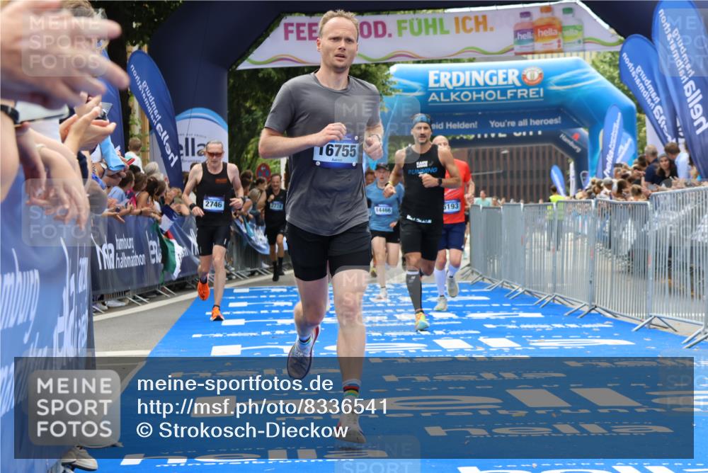 29.06.2025 - hella hamburg halbmarathon Strokosch-Dieckow http://msf.ph/oto/8336541 29.06.2025 10:33:42 Ziel 1053, 1396, 1743, 2228, 2243, 2746, 2836, 4246, 5193, 12595, 13771, 14310, 14466, 14975, 16243, 16755, 17191 meine-sportfotos.de