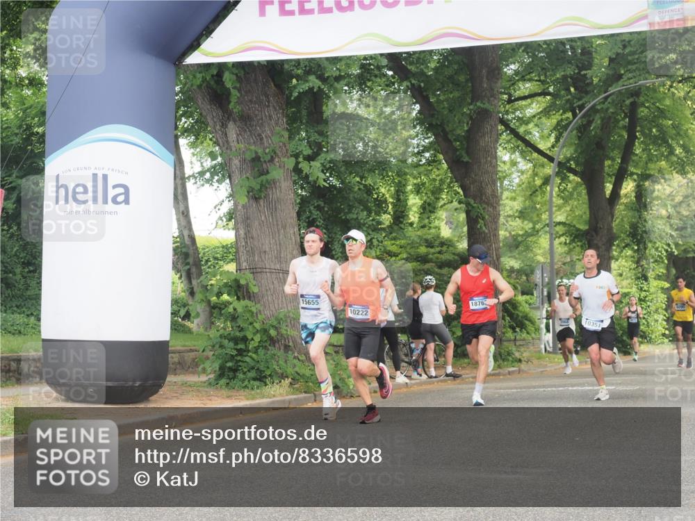 29.06.2025 - hella hamburg halbmarathon KatJ http://msf.ph/oto/8336598 29.06.2025 10:18:18 Zwischen KM18-KM19  meine-sportfotos.de
