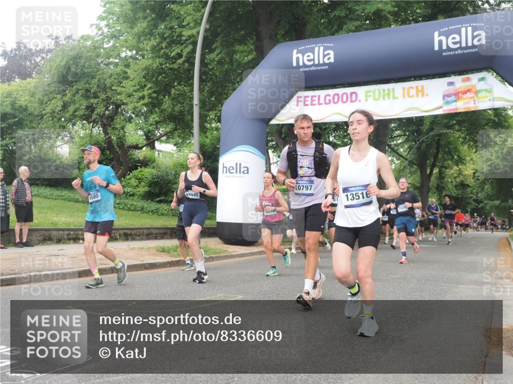 29.06.2025 - hella hamburg halbmarathon KatJ http://msf.ph/oto/8336609 29.06.2025 10:47:53 Zwischen KM18-KM19 3740, 5708, 6580, 7006, 8154, 8421, 8422, 8483 meine-sportfotos.de