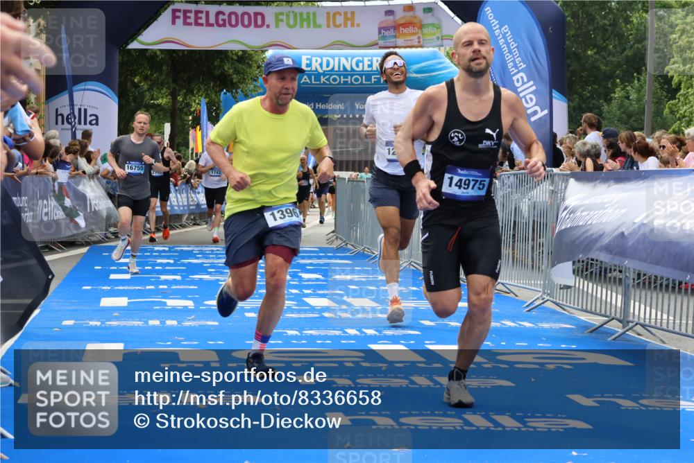 29.06.2025 - hella hamburg halbmarathon Strokosch-Dieckow http://msf.ph/oto/8336658 29.06.2025 10:33:39 Ziel 1053, 1396, 2228, 2746, 2836, 4246, 5193, 8312, 12595, 14975, 16755, 17191, 18854 meine-sportfotos.de