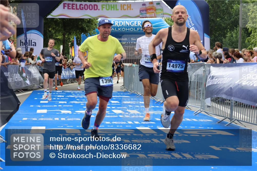 29.06.2025 - hella hamburg halbmarathon Strokosch-Dieckow http://msf.ph/oto/8336682 29.06.2025 10:33:39 Ziel 1053, 1396, 2228, 2746, 2836, 4246, 5193, 8312, 12595, 14975, 16755, 17191, 18854 meine-sportfotos.de