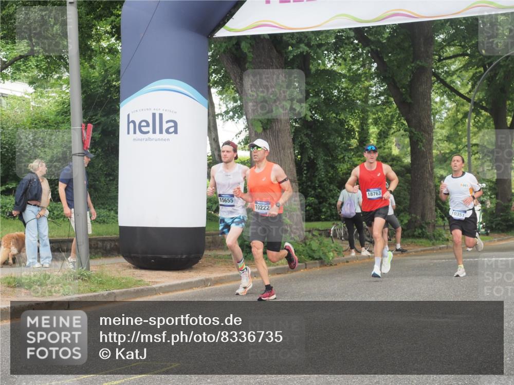 29.06.2025 - hella hamburg halbmarathon KatJ http://msf.ph/oto/8336735 29.06.2025 10:18:19 Zwischen KM18-KM19  meine-sportfotos.de