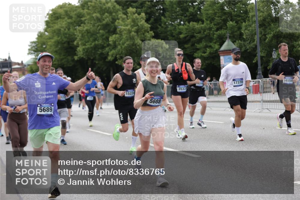29.06.2025 - hella hamburg halbmarathon Jannik Wohlers http://msf.ph/oto/8336765 29.06.2025 10:40:56 Lombardsbrücke 1536, 1542, 1731, 2229, 2258, 2805, 3344, 3532, 3533, 3623, 4412, 4415, 4610, 5225, 5688, 5689, 5928, 5942, 6088, 6250, 6793, 6894, 7022, 7023, 7821, 8293, 8385, 8586, 8751, 8878, 8992, 9962, 10181, 10483, 10835, 11166, 11209, 11437, 11438, 11851, 12481, 13168, 13299, 13373, 13778, 13877, 14037, 14253, 14376, 15076, 15224, 15953, 16260, 16454, 16550, 16559, 16846, 17370, 18494, 18814, 18888 meine-sportfotos.de