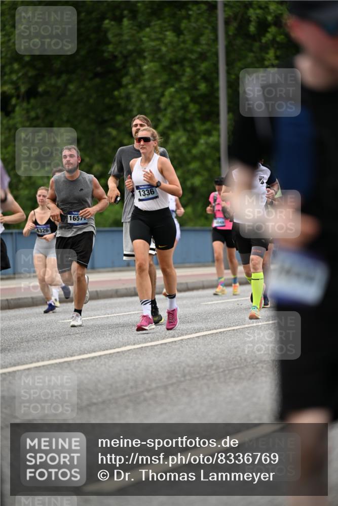 29.06.2025 - hella hamburg halbmarathon Dr. Thomas Lammeyer http://msf.ph/oto/8336769 29.06.2025 10:40:06 Kennedybrücke 1036, 1336, 1717, 2352, 2412, 2588, 2827, 3741, 3828, 4413, 5012, 5531, 6021, 6381, 6845, 6867, 7111, 7275, 7927, 8356, 8567, 8947, 9470, 9819, 10047, 10119, 10565, 10567, 11010, 11187, 11198, 11233 meine-sportfotos.de