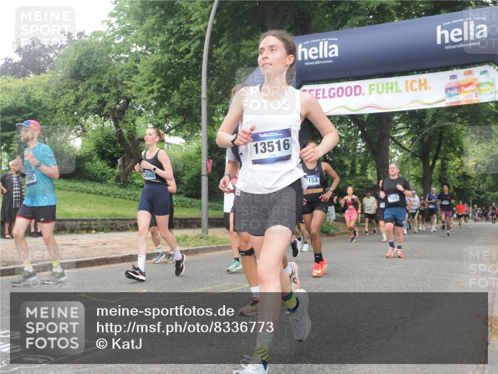 29.06.2025 - hella hamburg halbmarathon KatJ http://msf.ph/oto/8336773 29.06.2025 10:47:54 Zwischen KM18-KM19 3740, 5602, 5603, 5708, 6580, 7006, 7757, 8154, 8421, 8422 meine-sportfotos.de