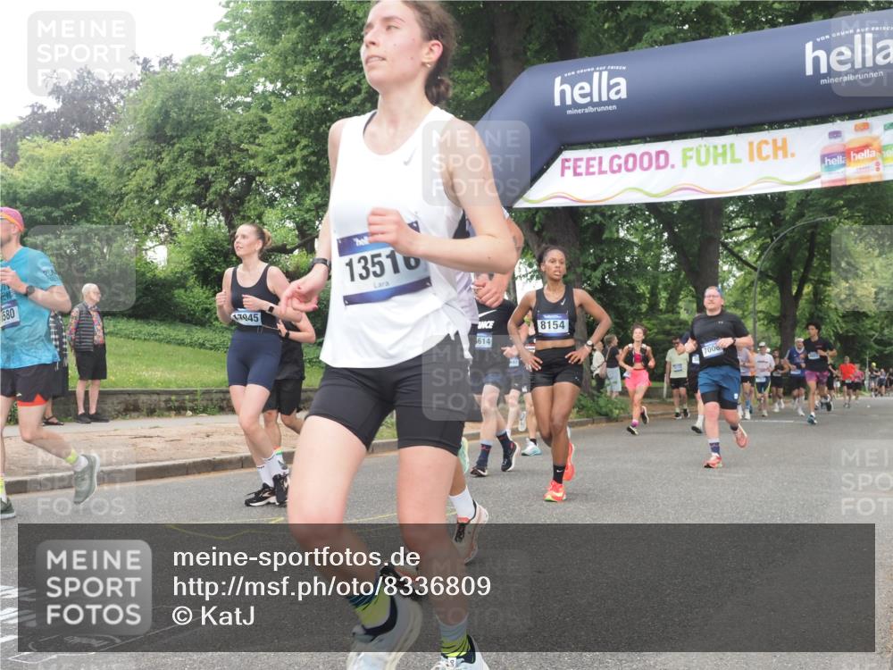 29.06.2025 - hella hamburg halbmarathon KatJ http://msf.ph/oto/8336809 29.06.2025 10:47:54 Zwischen KM18-KM19 3740, 5602, 5603, 5708, 6580, 7006, 7757, 8154, 8421, 8422 meine-sportfotos.de