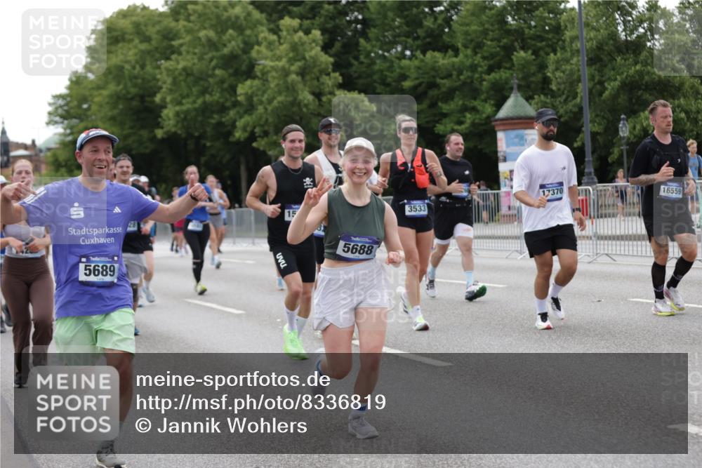 29.06.2025 - hella hamburg halbmarathon Jannik Wohlers http://msf.ph/oto/8336819 29.06.2025 10:40:56 Lombardsbrücke 1536, 1542, 1731, 2229, 2258, 2805, 3344, 3532, 3533, 3623, 4412, 4415, 4610, 5225, 5688, 5689, 5928, 5942, 6088, 6250, 6793, 6894, 7022, 7023, 7821, 8293, 8385, 8586, 8751, 8878, 8992, 9962, 10181, 10483, 10835, 11166, 11209, 11437, 11438, 11851, 12481, 13168, 13299, 13373, 13778, 13877, 14037, 14253, 14376, 15076, 15224, 15953, 16260, 16454, 16550, 16559, 16846, 17370, 18494, 18814, 18888 meine-sportfotos.de