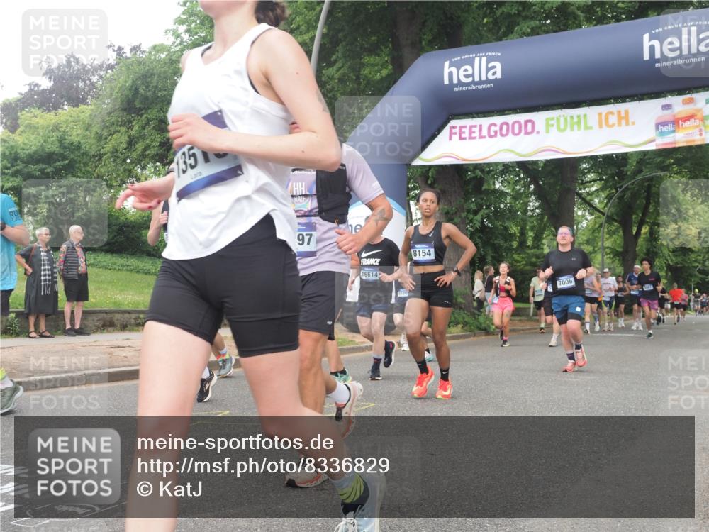 29.06.2025 - hella hamburg halbmarathon KatJ http://msf.ph/oto/8336829 29.06.2025 10:47:54 Zwischen KM18-KM19 3740, 5602, 5603, 5708, 6580, 7006, 7757, 8154, 8421, 8422 meine-sportfotos.de