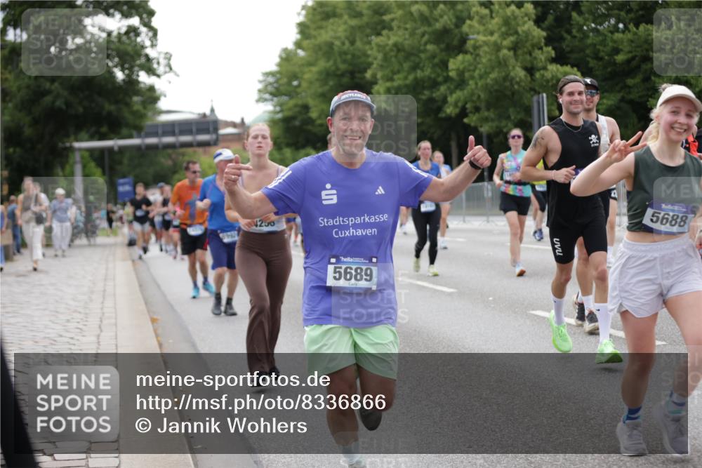 29.06.2025 - hella hamburg halbmarathon Jannik Wohlers http://msf.ph/oto/8336866 29.06.2025 10:40:57 Lombardsbrücke 1536, 1542, 1731, 2229, 2258, 2805, 3344, 3532, 3533, 3623, 4412, 4415, 4610, 5688, 5689, 5928, 5942, 6088, 6250, 6793, 6894, 7022, 7023, 7821, 8293, 8385, 8586, 8751, 8878, 8992, 10181, 10348, 10483, 11166, 11209, 11437, 11438, 11851, 12481, 13018, 13168, 13299, 13373, 13877, 14037, 14253, 14376, 15076, 15224, 16260, 16550, 16559, 16846, 17370, 18814, 18888, 18900 meine-sportfotos.de