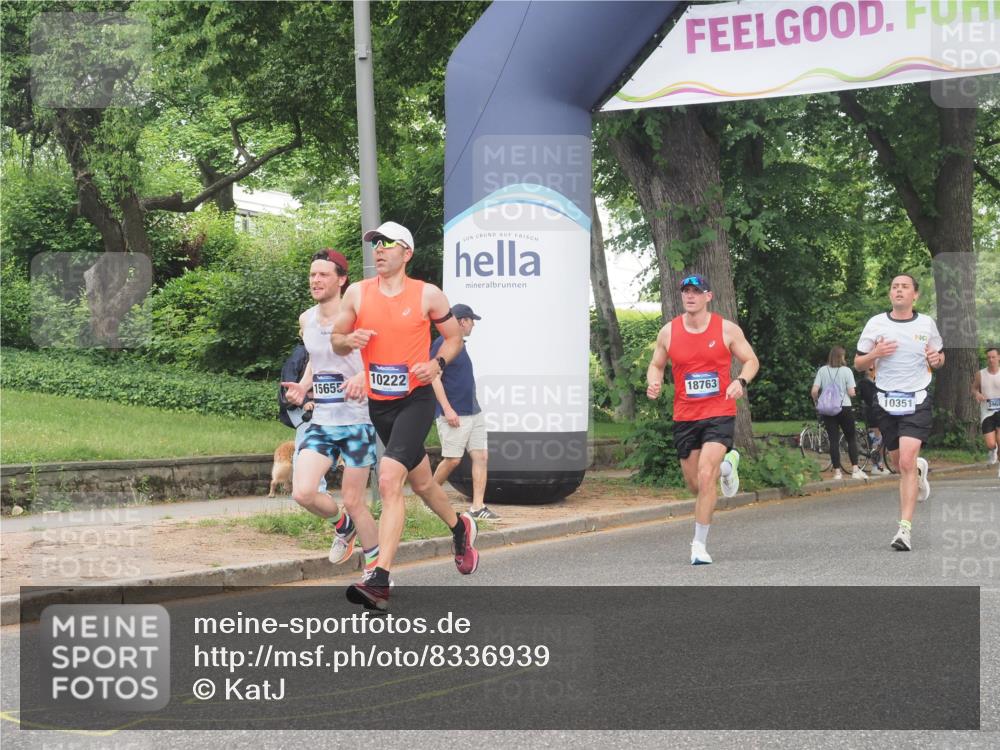 29.06.2025 - hella hamburg halbmarathon KatJ http://msf.ph/oto/8336939 29.06.2025 10:18:20 Zwischen KM18-KM19  meine-sportfotos.de