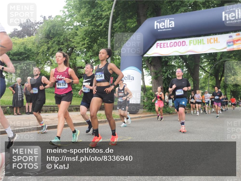 29.06.2025 - hella hamburg halbmarathon KatJ http://msf.ph/oto/8336940 29.06.2025 10:47:55 Zwischen KM18-KM19 3740, 5602, 5603, 5708, 6580, 7006, 7757, 8154, 8421, 8422 meine-sportfotos.de
