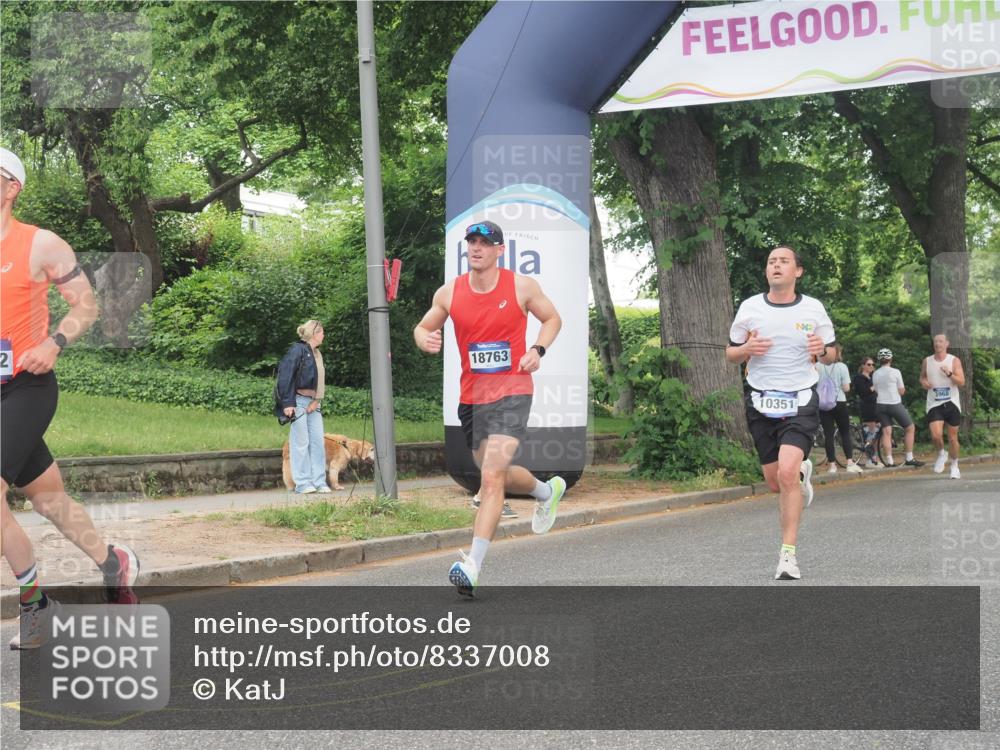 29.06.2025 - hella hamburg halbmarathon KatJ http://msf.ph/oto/8337008 29.06.2025 10:18:20 Zwischen KM18-KM19  meine-sportfotos.de