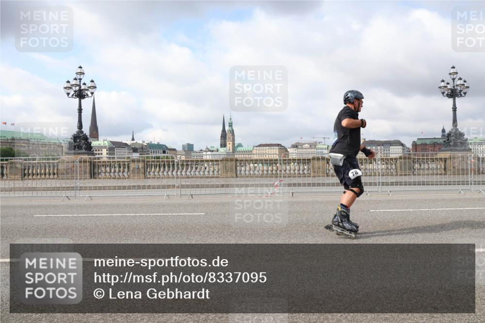 29.06.2025 - hella hamburg halbmarathon Lena Gebhardt http://msf.ph/oto/8337095 29.06.2025 09:09:02 Lombardsbrücke 78 meine-sportfotos.de