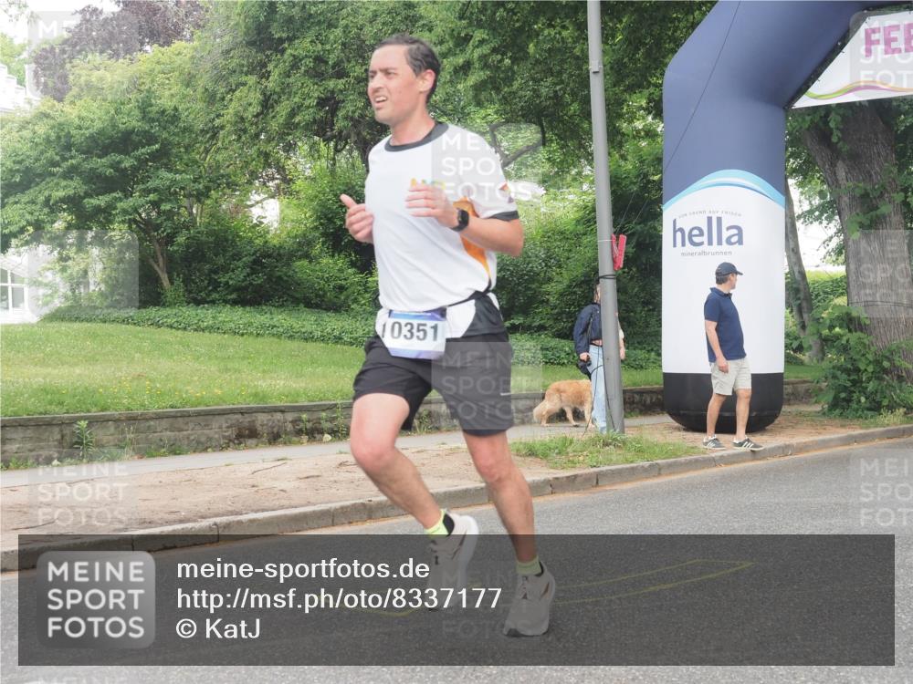 29.06.2025 - hella hamburg halbmarathon KatJ http://msf.ph/oto/8337177 29.06.2025 10:18:22 Zwischen KM18-KM19  meine-sportfotos.de