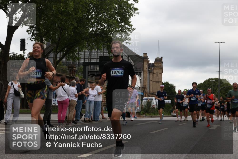 29.06.2025 - hella hamburg halbmarathon Yannick Fuchs http://msf.ph/oto/8337260 29.06.2025 10:51:59 20KM 1595, 1611, 2025, 2488, 2656, 2759, 2840, 2883, 2907, 3093, 3859, 4319, 4426, 4467, 4502, 4632, 4708, 4833, 5277, 5341, 5926, 6104, 6138, 6147, 6531, 6595, 7082, 7138, 7189, 8322, 8585, 9316, 9485, 10599, 10788, 11645, 12585, 13465, 13816, 13880, 14266, 14571, 15217, 15434, 15527, 16517, 16531, 17405, 17415, 17543, 17827, 18068, 18180, 18492, 18501, 18587, 18762, 18891 meine-sportfotos.de