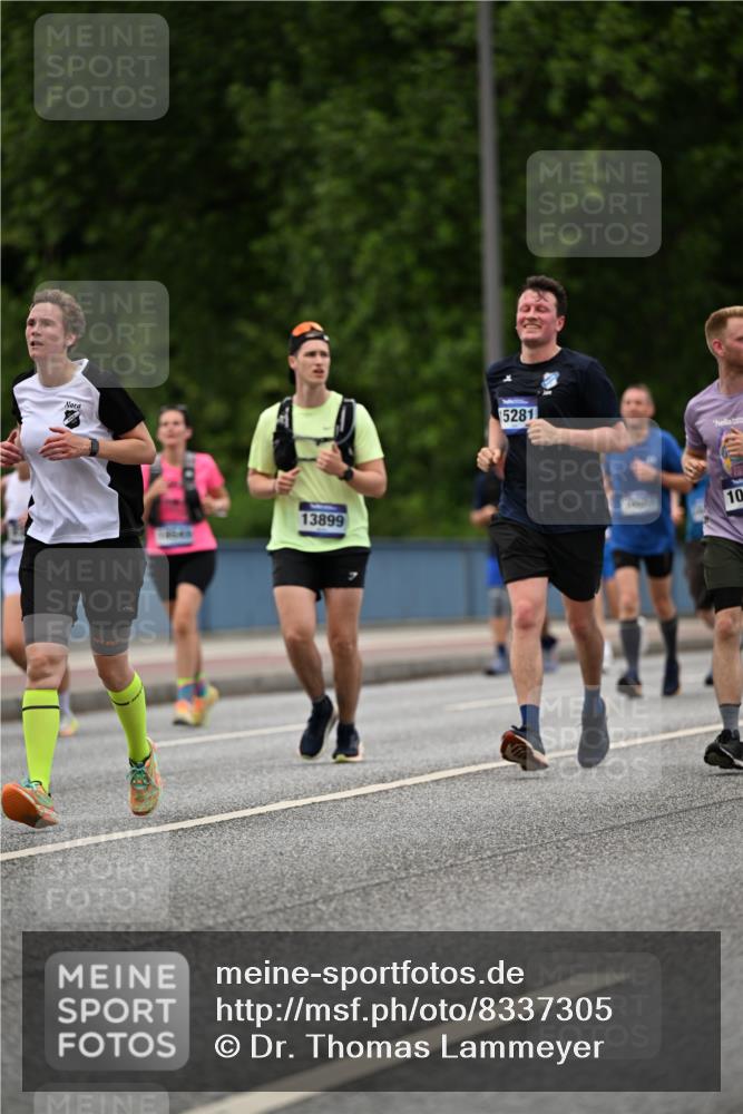 29.06.2025 - hella hamburg halbmarathon Dr. Thomas Lammeyer http://msf.ph/oto/8337305 29.06.2025 10:40:08 Kennedybrücke 1036, 1336, 1717, 2352, 2412, 2588, 2827, 3741, 4413, 5012, 5240, 5531, 6021, 6381, 6845, 6896, 7111, 7275, 7927, 8356, 8947, 9470, 10047, 10119, 10567, 11010, 11187, 11198, 11233 meine-sportfotos.de
