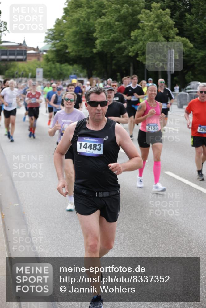 29.06.2025 - hella hamburg halbmarathon Jannik Wohlers http://msf.ph/oto/8337352 29.06.2025 10:41:11 Lombardsbrücke 1314, 1509, 1536, 1542, 1623, 2153, 2258, 3344, 3623, 4415, 4541, 4610, 4787, 5942, 6450, 6793, 6894, 7022, 7023, 7968, 8004, 8162, 8163, 8848, 9588, 10348, 10483, 11011, 11098, 11166, 11209, 11255, 11371, 11437, 11438, 11482, 12185, 12233, 12419, 12481, 13018, 13444, 13622, 13877, 14037, 14483, 14608, 14725, 15039, 15224, 15669, 15685, 16021, 16364, 16550, 16568, 17158, 17636, 17684, 18814, 18861, 18900, 18990, 19037, 19057, 19064 meine-sportfotos.de