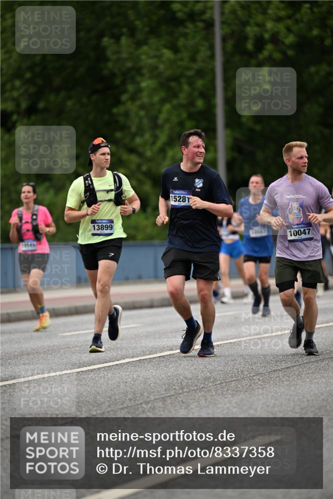 29.06.2025 - hella hamburg halbmarathon Dr. Thomas Lammeyer http://msf.ph/oto/8337358 29.06.2025 10:40:09 Kennedybrücke 1036, 1336, 1717, 2352, 2412, 2588, 2827, 3741, 4413, 5012, 5240, 5531, 6021, 6381, 6845, 6896, 7111, 7275, 7927, 8356, 8947, 9470, 10047, 10119, 10336, 10341, 10567, 11010, 11187, 11198, 11233 meine-sportfotos.de