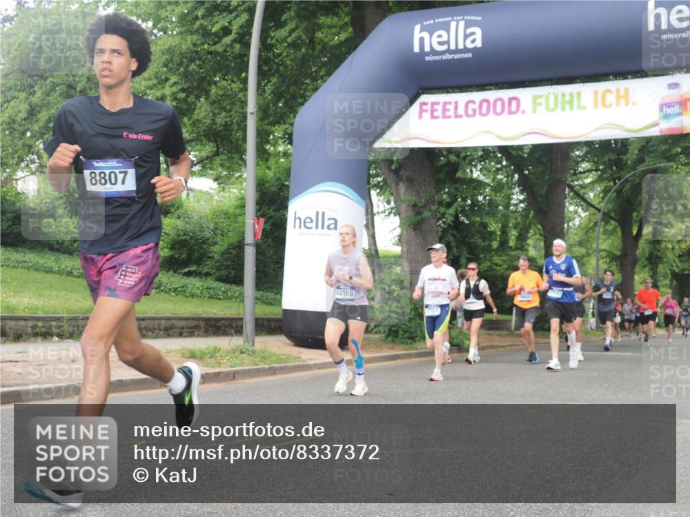 29.06.2025 - hella hamburg halbmarathon KatJ http://msf.ph/oto/8337372 29.06.2025 10:47:58 Zwischen KM18-KM19 3400, 3740, 5602, 5603, 5708, 6580, 7006, 7757, 8154 meine-sportfotos.de