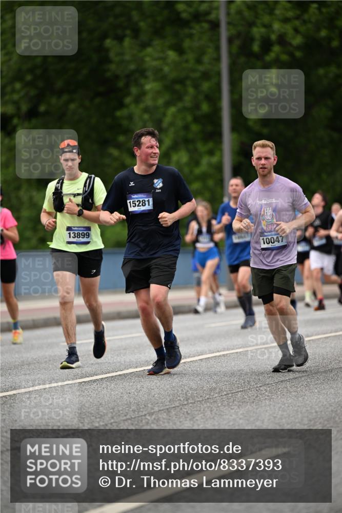 29.06.2025 - hella hamburg halbmarathon Dr. Thomas Lammeyer http://msf.ph/oto/8337393 29.06.2025 10:40:09 Kennedybrücke 1036, 1336, 1717, 2352, 2412, 2588, 2827, 3741, 4413, 5012, 5240, 5531, 6021, 6381, 6845, 6896, 7111, 7275, 7927, 8356, 8947, 9470, 10047, 10119, 10336, 10341, 10567, 11010, 11187, 11198, 11233 meine-sportfotos.de