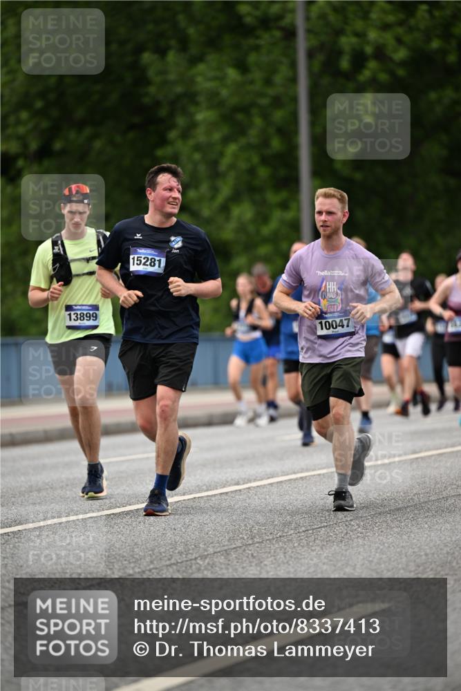 29.06.2025 - hella hamburg halbmarathon Dr. Thomas Lammeyer http://msf.ph/oto/8337413 29.06.2025 10:40:09 Kennedybrücke 1036, 1336, 1717, 2352, 2412, 2588, 2827, 3741, 4413, 5012, 5240, 5531, 6021, 6381, 6845, 6896, 7111, 7275, 7927, 8356, 8947, 9470, 10047, 10119, 10336, 10341, 10567, 11010, 11187, 11198, 11233 meine-sportfotos.de