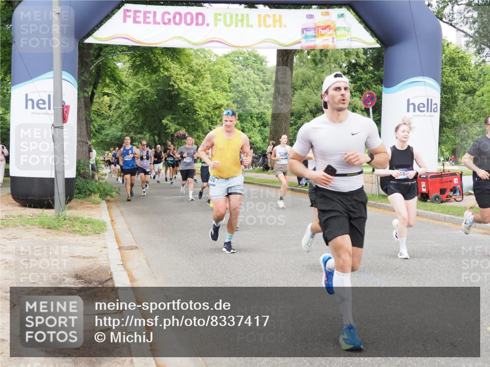 29.06.2025 - hella hamburg halbmarathon MichiJ http://msf.ph/oto/8337417 29.06.2025 10:39:22 Zwischen KM18-KM19 4635, 6776, 7409, 9082, 9876, 12580, 14865, 15426, 16929, 18801 meine-sportfotos.de