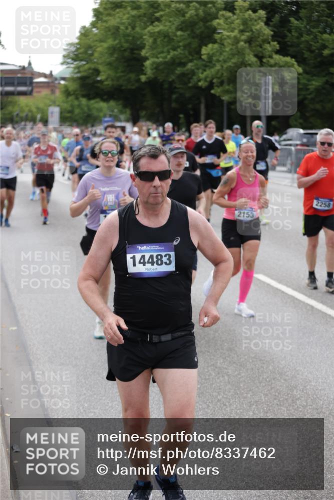 29.06.2025 - hella hamburg halbmarathon Jannik Wohlers http://msf.ph/oto/8337462 29.06.2025 10:41:11 Lombardsbrücke 1314, 1509, 1536, 1542, 1623, 2153, 2258, 3344, 3623, 4415, 4541, 4610, 4787, 5942, 6450, 6793, 6894, 7022, 7023, 7968, 8004, 8162, 8163, 8848, 9588, 10348, 10483, 11011, 11098, 11166, 11209, 11255, 11371, 11437, 11438, 11482, 12185, 12233, 12419, 12481, 13018, 13444, 13622, 13877, 14037, 14483, 14608, 14725, 15039, 15224, 15669, 15685, 16021, 16364, 16550, 16568, 17158, 17636, 17684, 18814, 18861, 18900, 18990, 19037, 19057, 19064 meine-sportfotos.de