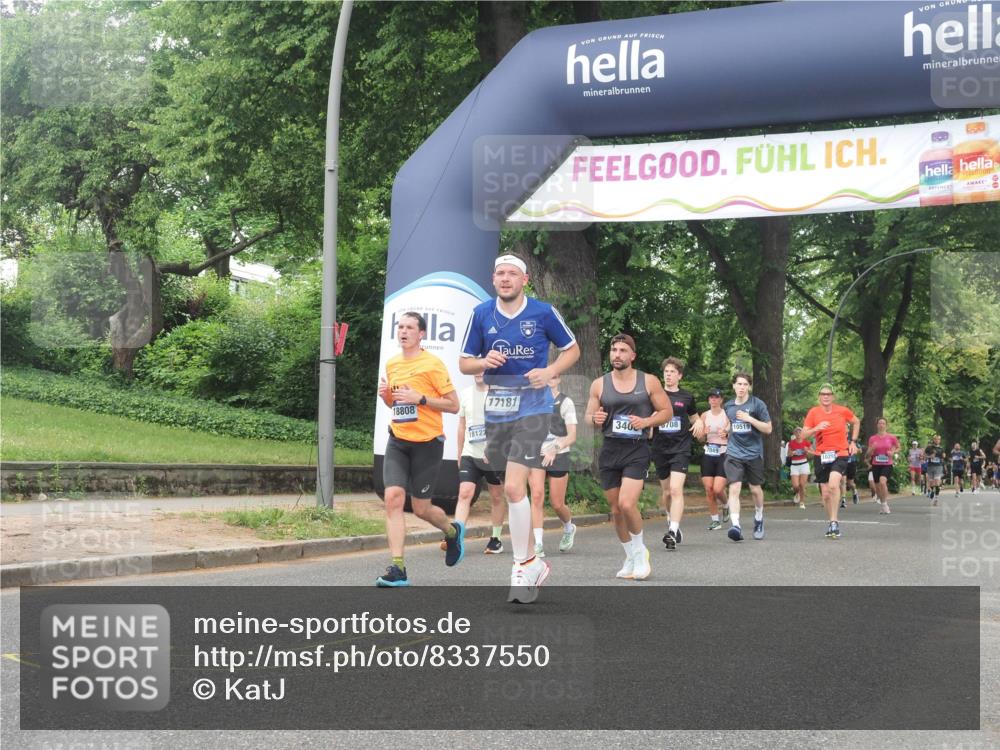 29.06.2025 - hella hamburg halbmarathon KatJ http://msf.ph/oto/8337550 29.06.2025 10:48:01 Zwischen KM18-KM19 3400, 5602, 5603, 5708, 6708, 7757 meine-sportfotos.de