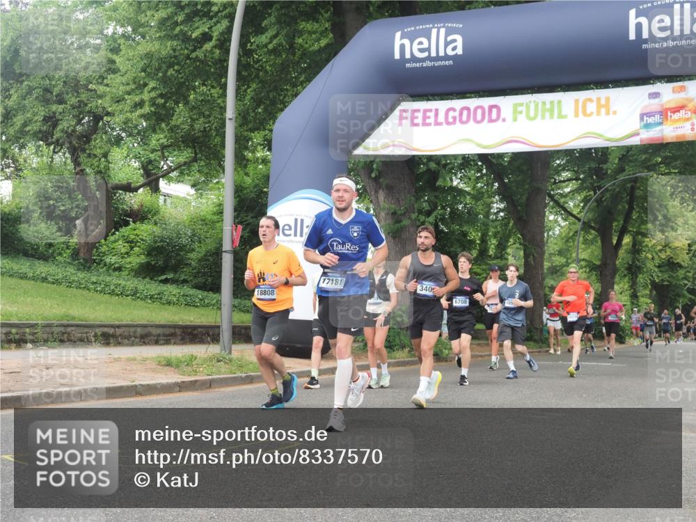 29.06.2025 - hella hamburg halbmarathon KatJ http://msf.ph/oto/8337570 29.06.2025 10:48:01 Zwischen KM18-KM19 3400, 5602, 5603, 5708, 6708, 7757 meine-sportfotos.de
