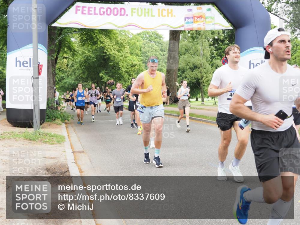 29.06.2025 - hella hamburg halbmarathon MichiJ http://msf.ph/oto/8337609 29.06.2025 10:39:22 Zwischen KM18-KM19 4635, 6776, 7409, 9082, 9876, 12580, 14865, 15426, 16929, 18801 meine-sportfotos.de