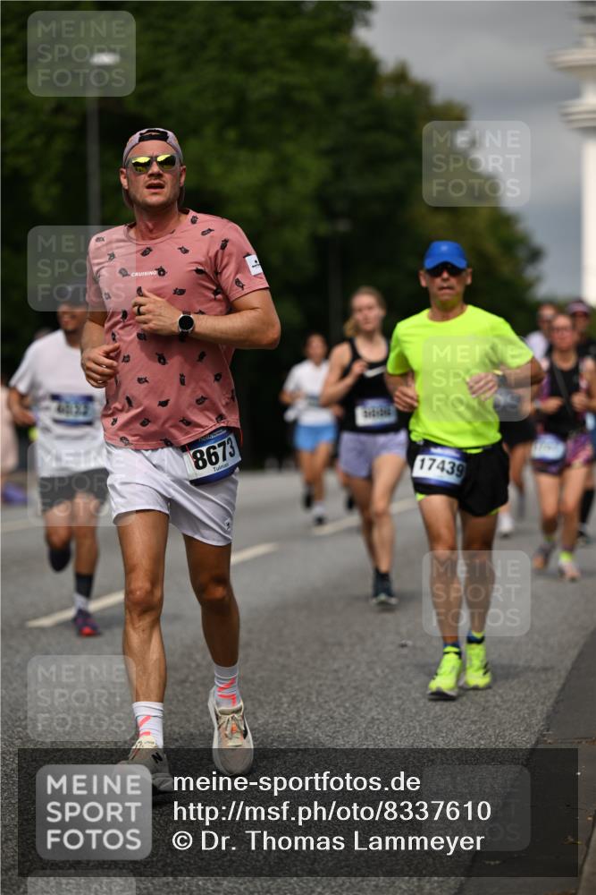 29.06.2025 - hella hamburg halbmarathon Dr. Thomas Lammeyer http://msf.ph/oto/8337610 29.06.2025 10:17:53 Kennedybrücke 1194, 1747, 1939, 2721, 2891, 4001, 4032, 4795, 4962, 5631, 5719, 6089, 7462, 7913, 8001, 8673, 9141, 9612, 9631, 9845, 9886, 10442, 10443, 11355 meine-sportfotos.de