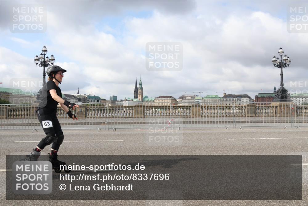 29.06.2025 - hella hamburg halbmarathon Lena Gebhardt http://msf.ph/oto/8337696 29.06.2025 09:09:04 Lombardsbrücke 63 meine-sportfotos.de