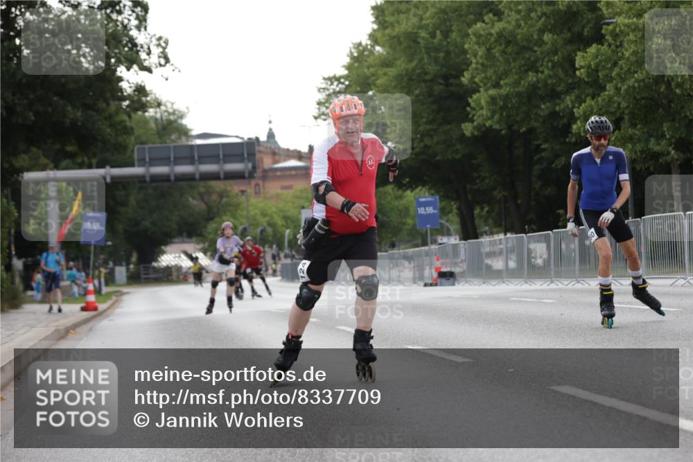 29.06.2025 - hella hamburg halbmarathon Jannik Wohlers http://msf.ph/oto/8337709 29.06.2025 09:01:57 Lombardsbrücke  meine-sportfotos.de