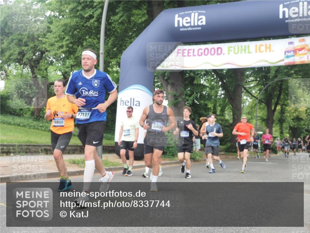 29.06.2025 - hella hamburg halbmarathon KatJ http://msf.ph/oto/8337744 29.06.2025 10:48:02 Zwischen KM18-KM19 3400, 5602, 5603, 6708, 7757 meine-sportfotos.de