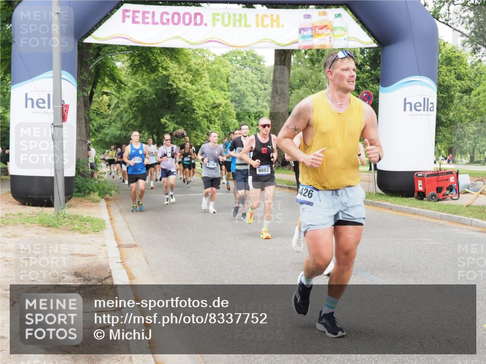 29.06.2025 - hella hamburg halbmarathon MichiJ http://msf.ph/oto/8337752 29.06.2025 10:39:23 Zwischen KM18-KM19 3426, 4635, 5116, 5607, 6776, 7409, 9082, 9876, 10811, 12580, 14865, 16929, 18801 meine-sportfotos.de