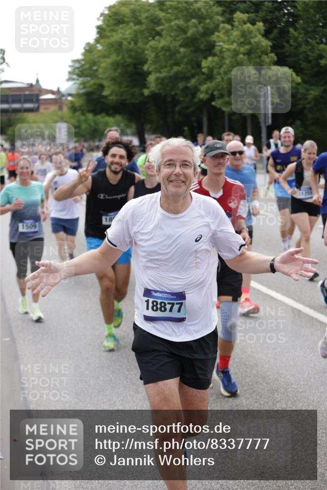 29.06.2025 - hella hamburg halbmarathon Jannik Wohlers http://msf.ph/oto/8337777 29.06.2025 10:41:17 Lombardsbrücke 1314, 1509, 1623, 1712, 2153, 3344, 4415, 4541, 4787, 5432, 6320, 6450, 6618, 7477, 7968, 8004, 8162, 8163, 8300, 8301, 8443, 8848, 8897, 9588, 10348, 11011, 11098, 11166, 11255, 11371, 11482, 11943, 12185, 12214, 12233, 12419, 13018, 13444, 13622, 13772, 13877, 14005, 14043, 14483, 14608, 14725, 14872, 14938, 15039, 15669, 15685, 15842, 15863, 16021, 16364, 16568, 17158, 17636, 17684, 18861, 18900, 18990, 19037, 19057, 19064 meine-sportfotos.de