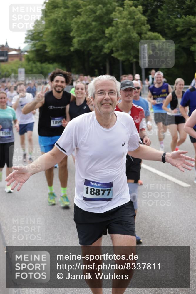 29.06.2025 - hella hamburg halbmarathon Jannik Wohlers http://msf.ph/oto/8337811 29.06.2025 10:41:17 Lombardsbrücke 1314, 1509, 1623, 1712, 2153, 3344, 4415, 4541, 4787, 5432, 6320, 6450, 6618, 7477, 7968, 8004, 8162, 8163, 8300, 8301, 8443, 8848, 8897, 9588, 10348, 11011, 11098, 11166, 11255, 11371, 11482, 11943, 12185, 12214, 12233, 12419, 13018, 13444, 13622, 13772, 13877, 14005, 14043, 14483, 14608, 14725, 14872, 14938, 15039, 15669, 15685, 15842, 15863, 16021, 16364, 16568, 17158, 17636, 17684, 18861, 18900, 18990, 19037, 19057, 19064 meine-sportfotos.de