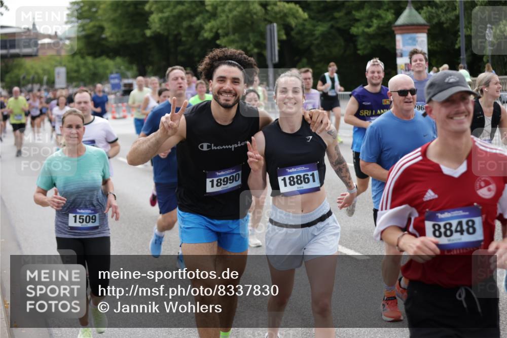 29.06.2025 - hella hamburg halbmarathon Jannik Wohlers http://msf.ph/oto/8337830 29.06.2025 10:41:18 Lombardsbrücke 1314, 1509, 1623, 1712, 2153, 4541, 4787, 5432, 6320, 6450, 6618, 7477, 7955, 7968, 8004, 8162, 8163, 8300, 8301, 8443, 8848, 8897, 9588, 10348, 11011, 11098, 11255, 11371, 11482, 11943, 12185, 12214, 12233, 12419, 13018, 13444, 13622, 13772, 14005, 14043, 14483, 14608, 14725, 14872, 14929, 14938, 15039, 15669, 15685, 15842, 15863, 16021, 16364, 16568, 17158, 17636, 17684, 18861, 18900, 18990, 19037, 19057, 19064 meine-sportfotos.de