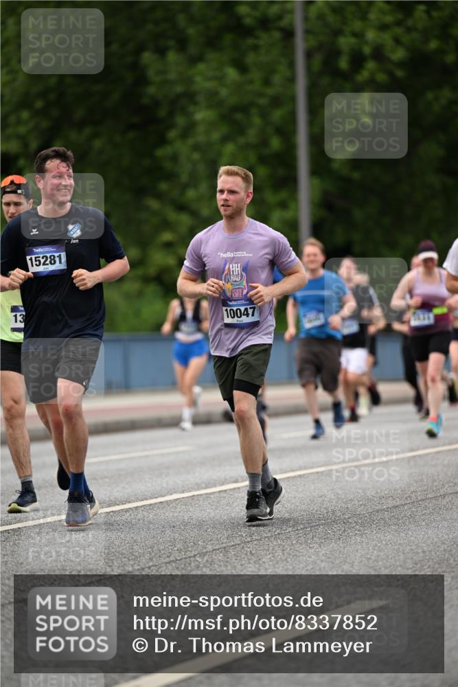 29.06.2025 - hella hamburg halbmarathon Dr. Thomas Lammeyer http://msf.ph/oto/8337852 29.06.2025 10:40:10 Kennedybrücke 1036, 1336, 1717, 2352, 2412, 2588, 2827, 3741, 4413, 5012, 5240, 5531, 6021, 6381, 6845, 6896, 7111, 7275, 7927, 8356, 8947, 9470, 10047, 10119, 10336, 10341, 10567, 11010, 11187, 11198, 11233 meine-sportfotos.de