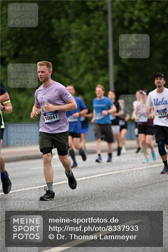 29.06.2025 - hella hamburg halbmarathon Dr. Thomas Lammeyer http://msf.ph/oto/8337933 29.06.2025 10:40:10 Kennedybrücke 1036, 1336, 1717, 2352, 2412, 2588, 2827, 3741, 4413, 5012, 5240, 5531, 6021, 6381, 6845, 6896, 7111, 7275, 7927, 8356, 8947, 9470, 10047, 10119, 10336, 10341, 10567, 11010, 11187, 11198, 11233 meine-sportfotos.de