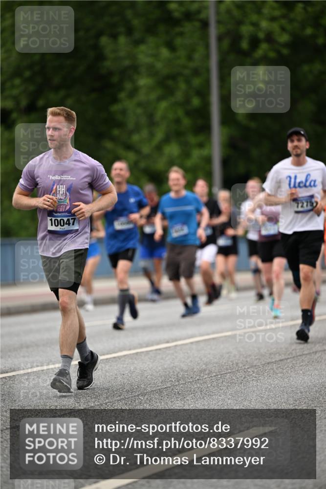 29.06.2025 - hella hamburg halbmarathon Dr. Thomas Lammeyer http://msf.ph/oto/8337992 29.06.2025 10:40:11 Kennedybrücke 1036, 1336, 1717, 2352, 2412, 2588, 2827, 3741, 3990, 4413, 4902, 5012, 5240, 5531, 6021, 6381, 6845, 6896, 7111, 7275, 7927, 8356, 8947, 10047, 10119, 10336, 10341, 10567, 11010, 11187, 11198, 11233 meine-sportfotos.de