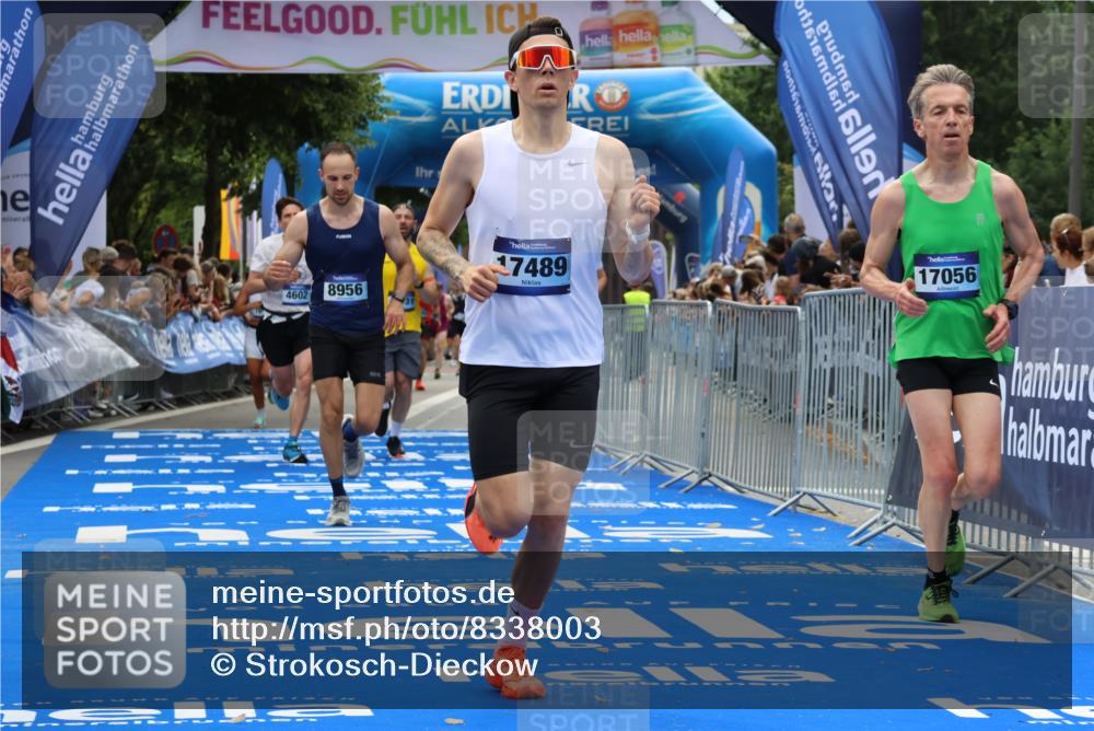 29.06.2025 - hella hamburg halbmarathon Strokosch-Dieckow http://msf.ph/oto/8338003 29.06.2025 10:33:23 Ziel 1959, 4602, 4679, 7723, 8956, 15326, 16881, 16931, 17056, 17489, 18731 meine-sportfotos.de