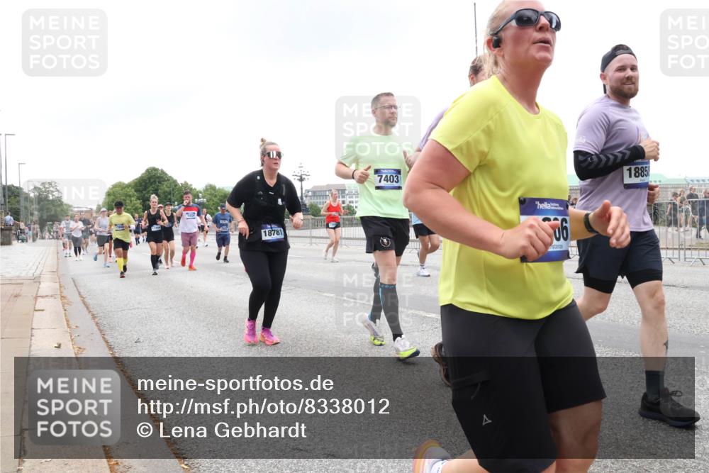29.06.2025 - hella hamburg halbmarathon Lena Gebhardt http://msf.ph/oto/8338012 29.06.2025 10:47:41 Lombardsbrücke 11458, 1434, 18781, 7403, 06, 1885, 1045, 1246, 1392, 1434, 1463, 1523, 1618, 1639, 1704, 1926, 2148, 2197, 2407, 2491, 2545, 2704, 2790, 2882, 2994, 3049, 3339, 4037, 4184, 4325, 4423, 4806, 4856, 4895, 4974, 4975, 5621, 5622, 5886, 5895, 6255, 6256, 6879, 6995, 7240, 7403, 7427, 7630, 7631, 7970, 8077, 8105, 8270, 8310, 8550, 8774, 8915, 8953, 9018, 9687, 9696, 9697, 10658, 10991, 11351, 11458, 11730, 11738, 11802, 11909, 12431 meine-sportfotos.de