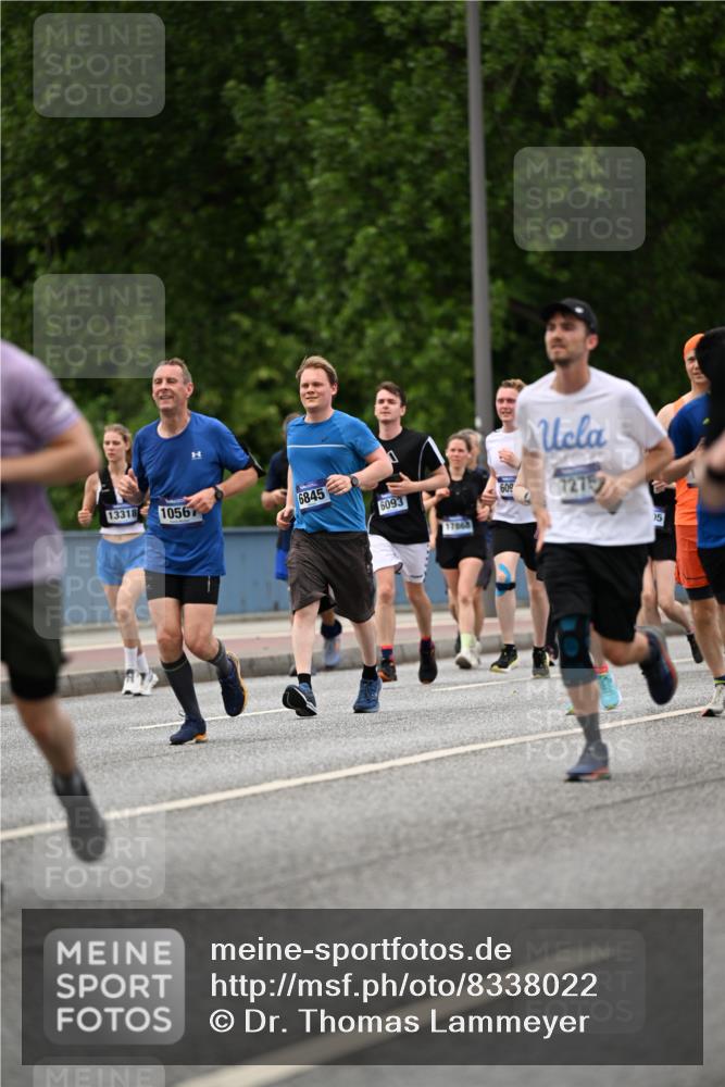 29.06.2025 - hella hamburg halbmarathon Dr. Thomas Lammeyer http://msf.ph/oto/8338022 29.06.2025 10:40:11 Kennedybrücke 1036, 1336, 1717, 2352, 2412, 2588, 2827, 3741, 3990, 4413, 4902, 5012, 5240, 5531, 6021, 6381, 6845, 6896, 7111, 7275, 7927, 8356, 8947, 10047, 10119, 10336, 10341, 10567, 11010, 11187, 11198, 11233 meine-sportfotos.de