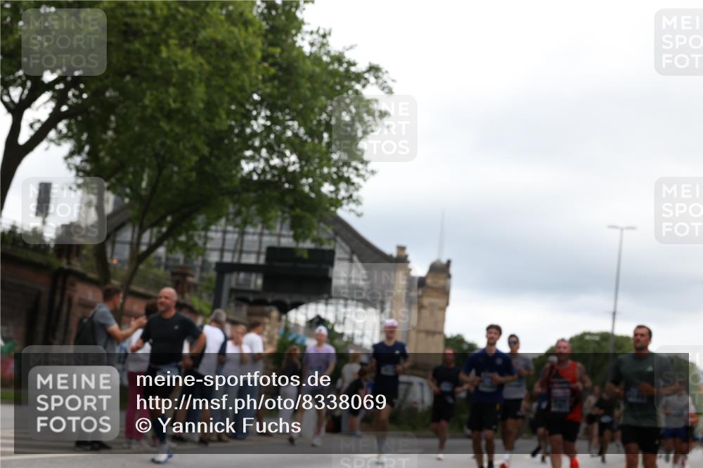 29.06.2025 - hella hamburg halbmarathon Yannick Fuchs http://msf.ph/oto/8338069 29.06.2025 10:52:00 20KM 1595, 1611, 2025, 2488, 2656, 2759, 2840, 2883, 2907, 3093, 3251, 3859, 4319, 4426, 4467, 4502, 4632, 4708, 4833, 5277, 5341, 5926, 6104, 6138, 6147, 6531, 6595, 7082, 7138, 7189, 8322, 8585, 9316, 9485, 10599, 10788, 11645, 12378, 12585, 12879, 13465, 13816, 13880, 14266, 14571, 15217, 15434, 15527, 16531, 17405, 17415, 17827, 18068, 18180, 18492, 18501, 18587, 18762, 18891 meine-sportfotos.de