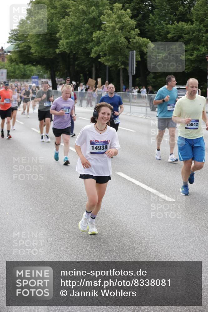 29.06.2025 - hella hamburg halbmarathon Jannik Wohlers http://msf.ph/oto/8338081 29.06.2025 10:41:23 Lombardsbrücke 1314, 1509, 1623, 1648, 1712, 3459, 3460, 4541, 4787, 5432, 6137, 6320, 6430, 6436, 6450, 6618, 6846, 7477, 7955, 7968, 8004, 8162, 8163, 8300, 8301, 8443, 8848, 8897, 9467, 9588, 11011, 11098, 11255, 11371, 11482, 11659, 11943, 12185, 12214, 12233, 12419, 12801, 12802, 13444, 13772, 14005, 14043, 14872, 14929, 14938, 15039, 15669, 15685, 15842, 15863, 16364, 16568, 17158, 17541, 17636, 18861, 18940, 18990, 19037, 19057, 19064 meine-sportfotos.de
