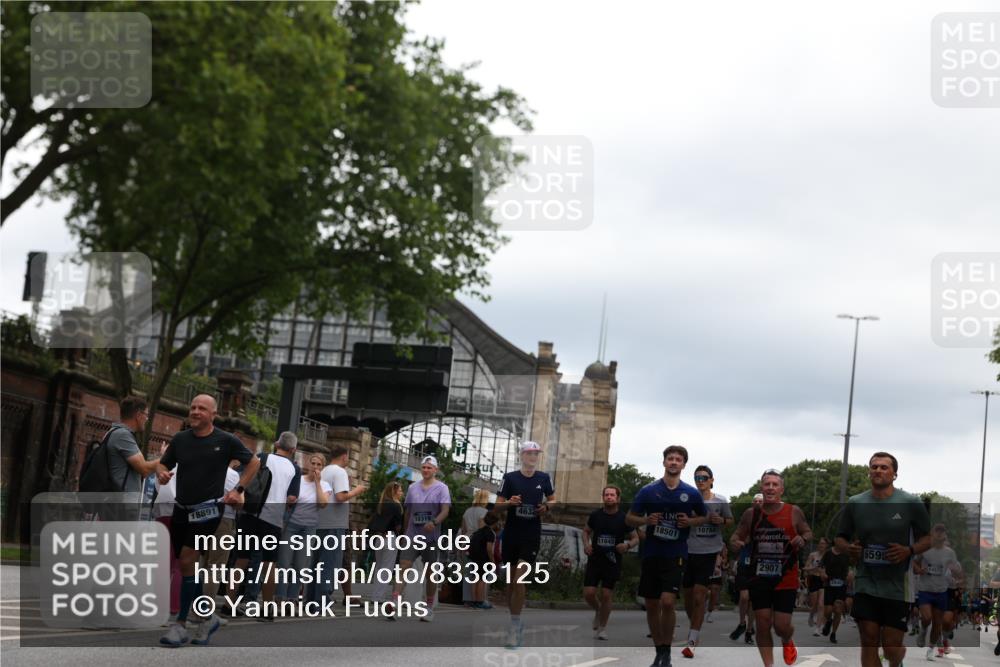 29.06.2025 - hella hamburg halbmarathon Yannick Fuchs http://msf.ph/oto/8338125 29.06.2025 10:52:00 20KM 1595, 1611, 2025, 2488, 2656, 2759, 2840, 2883, 2907, 3093, 3251, 3859, 4319, 4426, 4467, 4502, 4632, 4708, 4833, 5277, 5341, 5926, 6104, 6138, 6147, 6531, 6595, 7082, 7138, 7189, 8322, 8585, 9316, 9485, 10599, 10788, 11645, 12378, 12585, 12879, 13465, 13816, 13880, 14266, 14571, 15217, 15434, 15527, 16531, 17405, 17415, 17827, 18068, 18180, 18492, 18501, 18587, 18762, 18891 meine-sportfotos.de