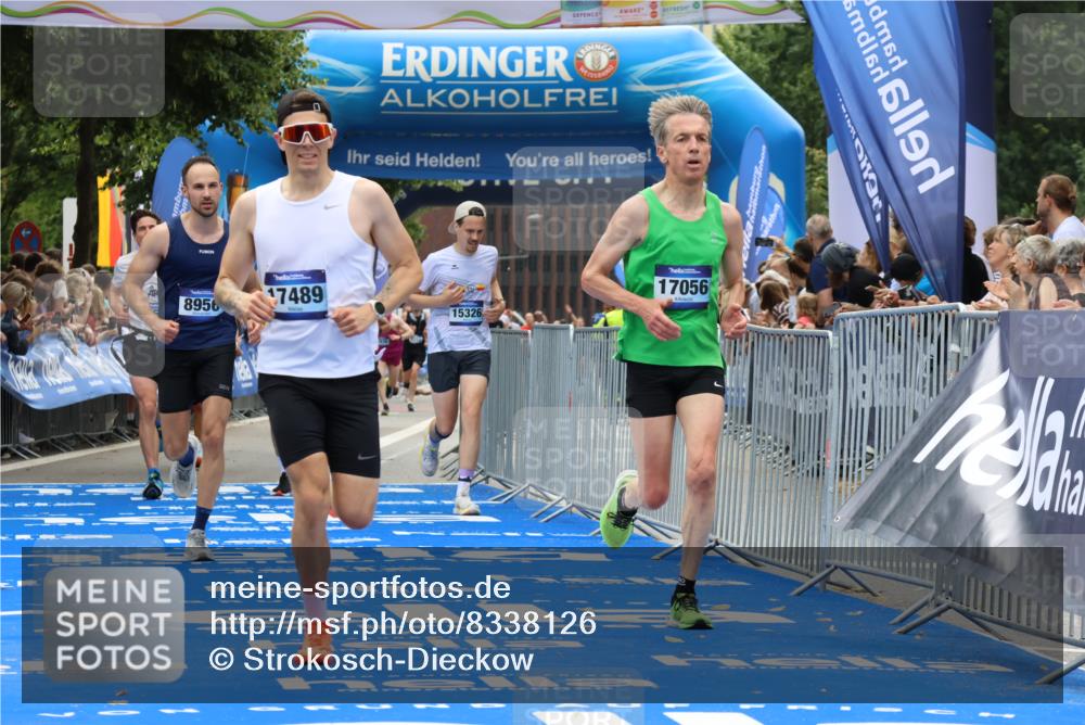 29.06.2025 - hella hamburg halbmarathon Strokosch-Dieckow http://msf.ph/oto/8338126 29.06.2025 10:33:22 Ziel 1959, 4602, 4679, 7723, 8956, 9047, 15326, 16881, 16931, 17056, 17489, 18455, 18731 meine-sportfotos.de