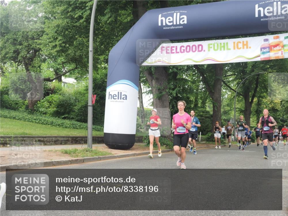 29.06.2025 - hella hamburg halbmarathon KatJ http://msf.ph/oto/8338196 29.06.2025 10:48:06 Zwischen KM18-KM19 1264, 3400, 6708, 7049 meine-sportfotos.de