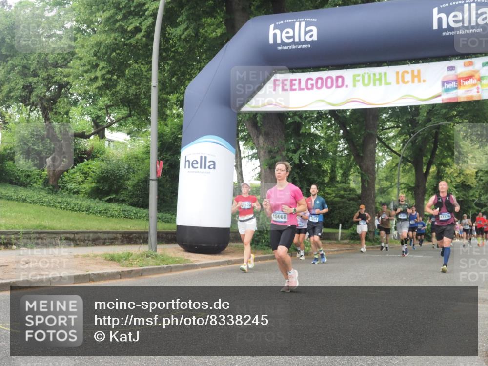 29.06.2025 - hella hamburg halbmarathon KatJ http://msf.ph/oto/8338245 29.06.2025 10:48:06 Zwischen KM18-KM19 1264, 3400, 6708, 7049 meine-sportfotos.de